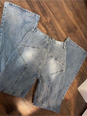 Viral Star Butt Flare Jeans ✨ Y2K Flare Denim | Size M